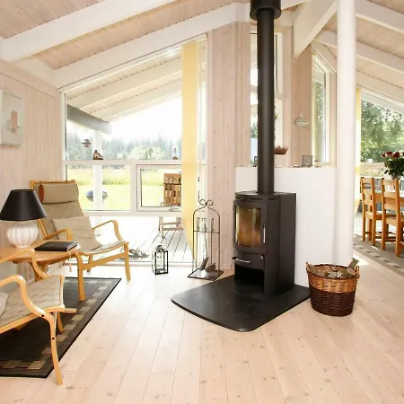 Three-bedroom Holiday In Saeby 8 * Nordost