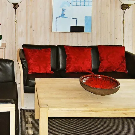 Сasa de vacaciones Three-bedroom Holiday In Saeby 8
